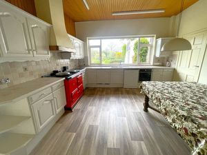 Photo 24- click for photo gallery